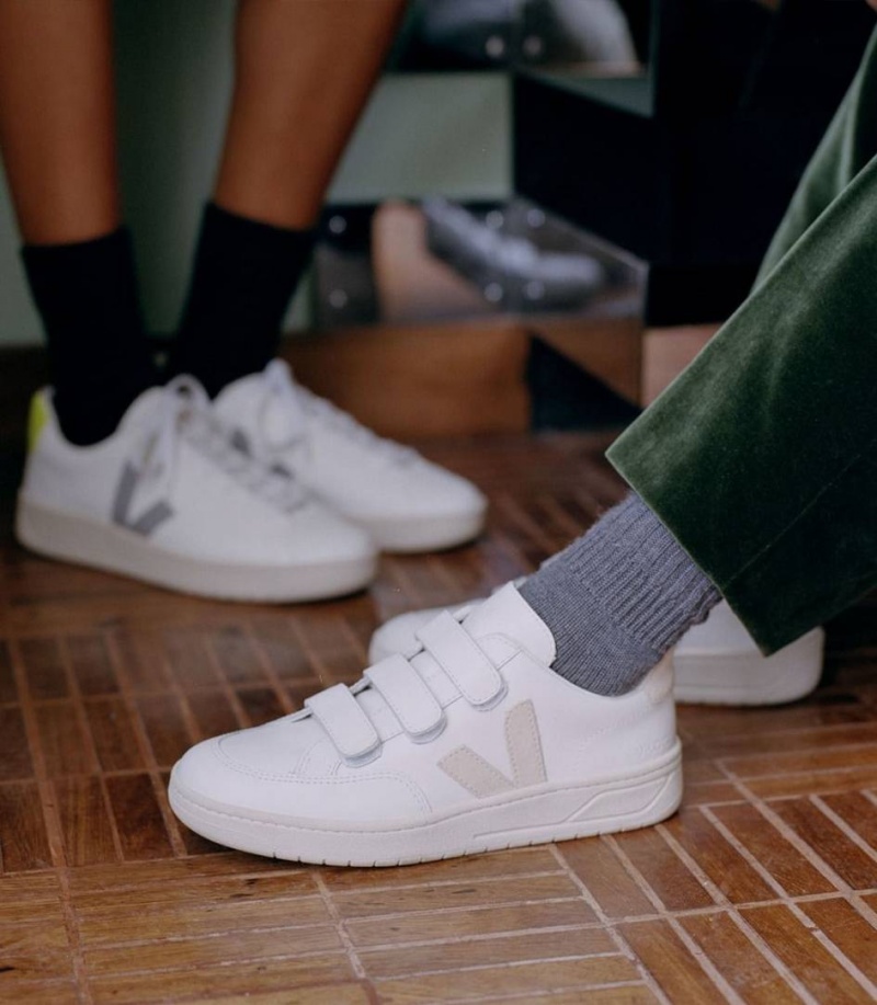 Zapatillas Veja V-lock Cuero Hombre Blancas | 41082-ULGS